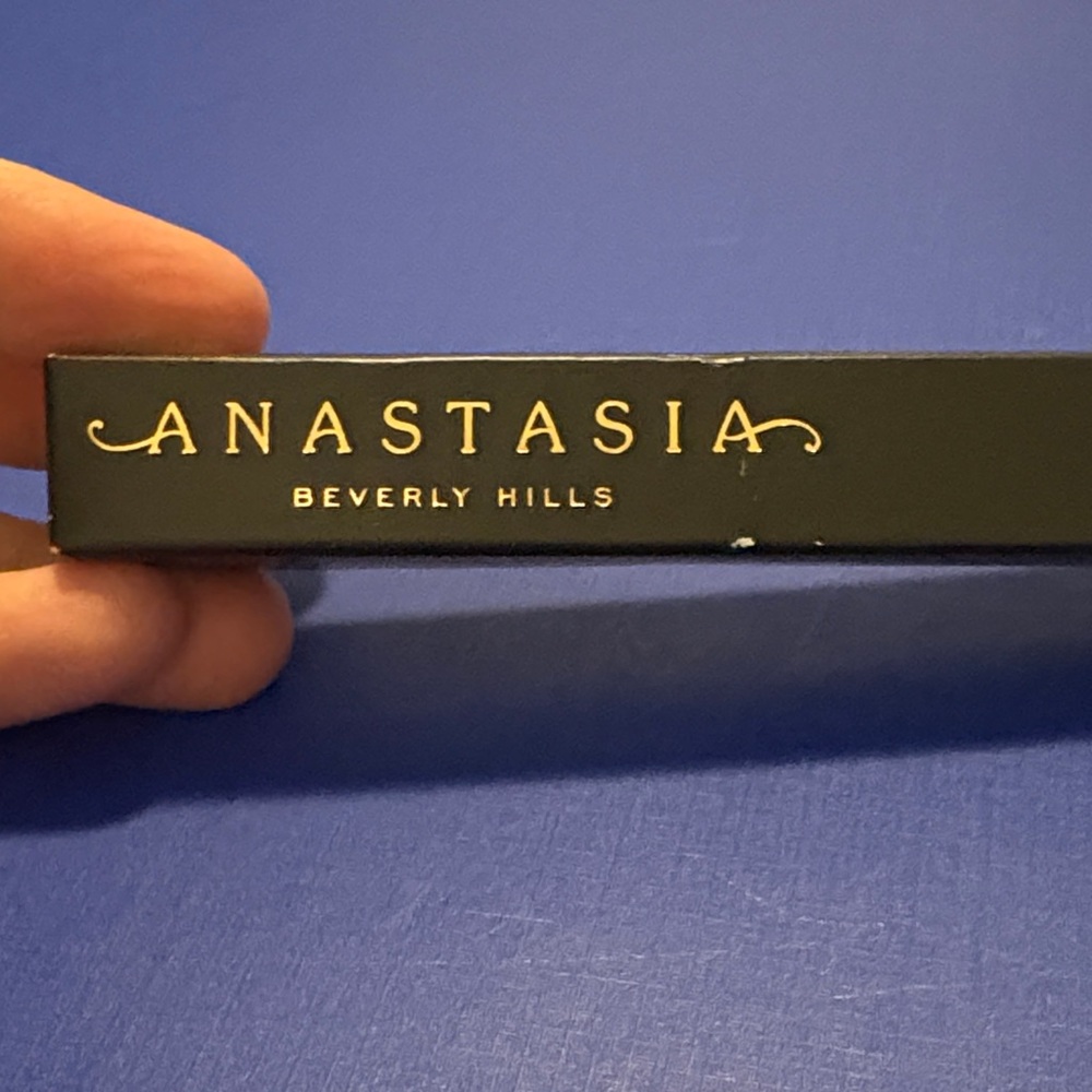 Anastasia Beverly Hills Brow Definer - Taupe